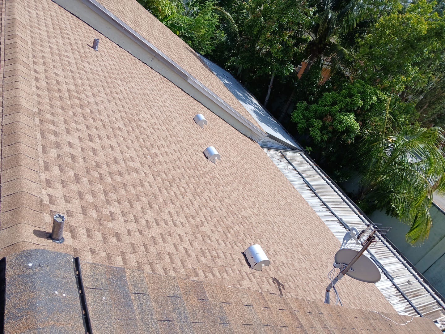 New Shingle Roof in Florida Home