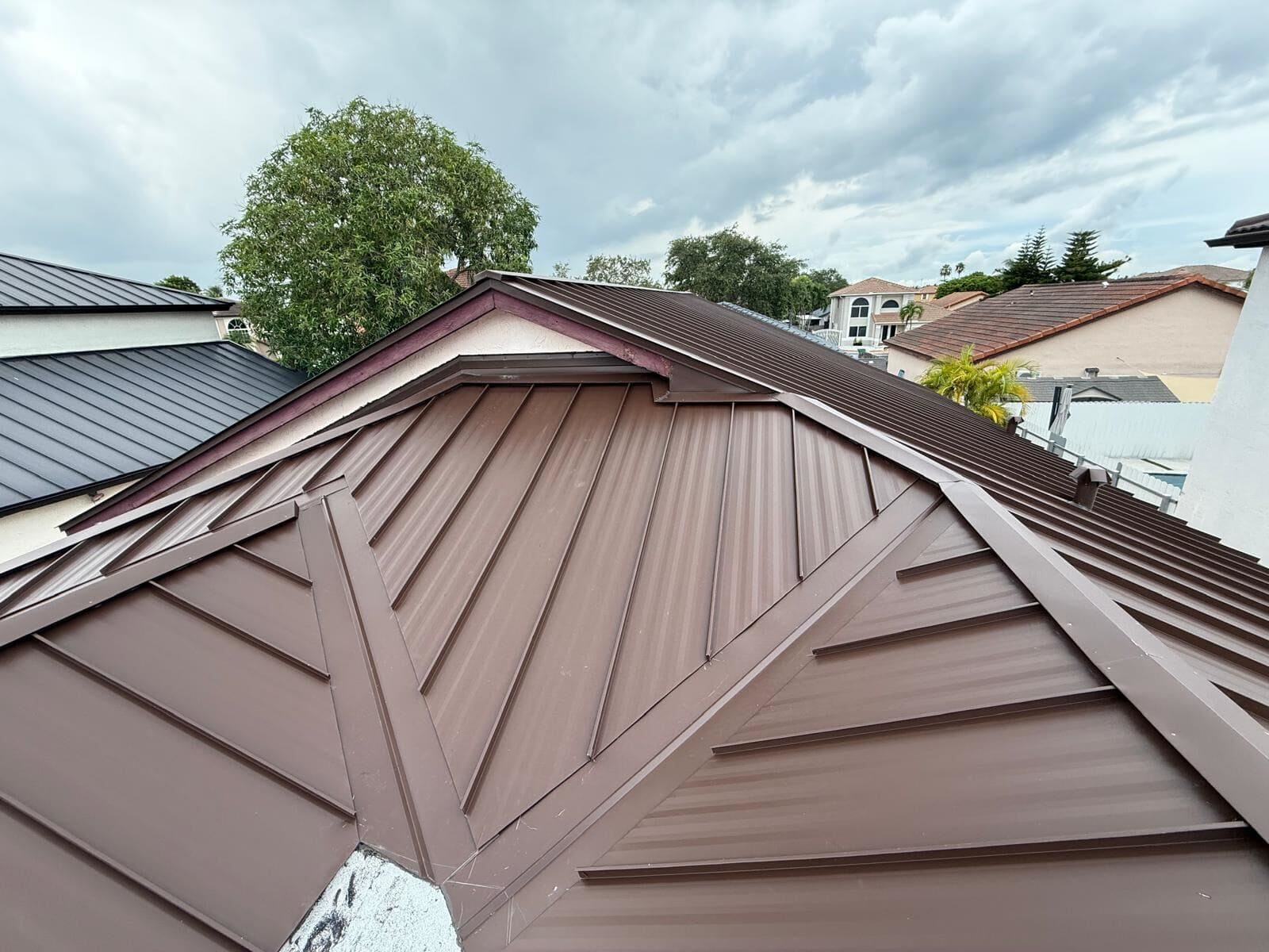 Metal Hurricane Roof
